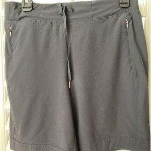 Athletic Bermuda shorts, size M. 8” inseam by Calia